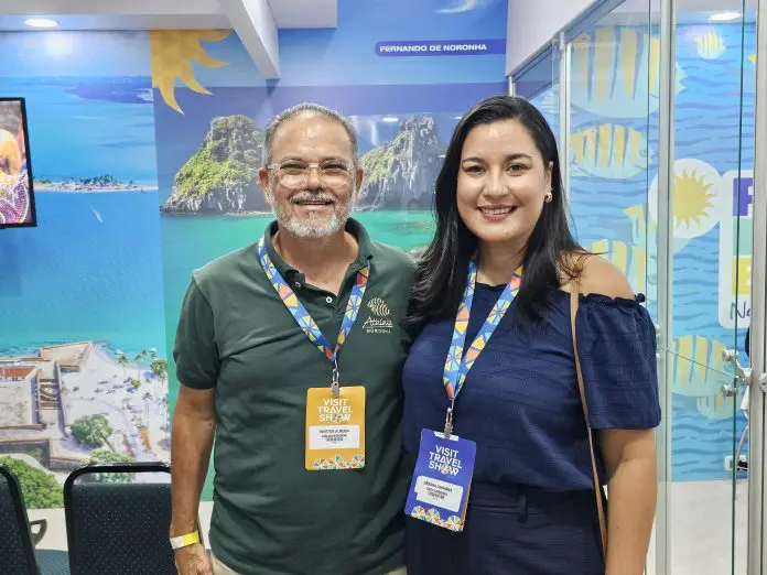 Débora Linhares e Hayrton Almeida, do Fernando de Noronha CVB Crédito: Kamilla Alves/Brasilturis