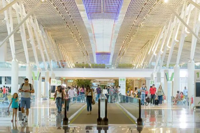 Ministério de Portos e Aeroportos, Anac, Abear e ABR intensificam ações nos aeroportos para garantir o bom funcionamento durante o período de festas Ministério de Portos e Aeroportos, Anac, Abear e ABR intensificam ações nos aeroportos para garantir o bom funcionamento durante o período de festas