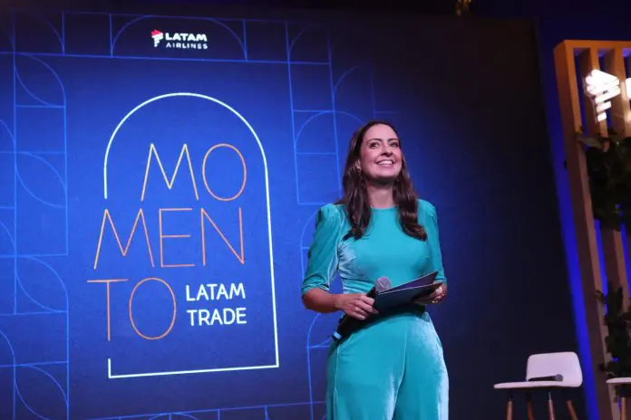 Aline Mafra, diretora de Vendas e Marketing da Latam no Brasil. Crédito: Maurício Herschander/ Brasilturis Aline Mafra, diretora de Vendas e Marketing da Latam no Brasil. Crédito: Maurício Herschander/ Brasilturis