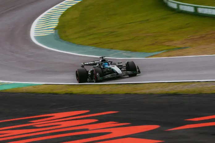Pacotes da QBY para o GP São Paulo 2026 incluem ingressos oficiais, hospedagem, aéreo e transfers para o Autódromo de Interlagos. Crédito: Jonathan Borba/pexels