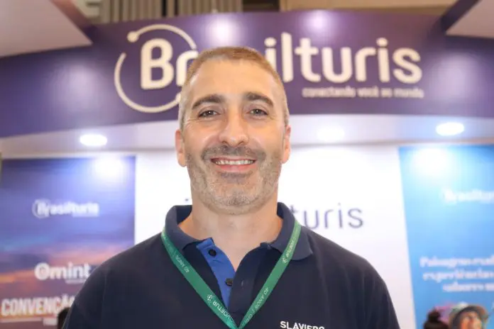 hóspedes estrangeiros