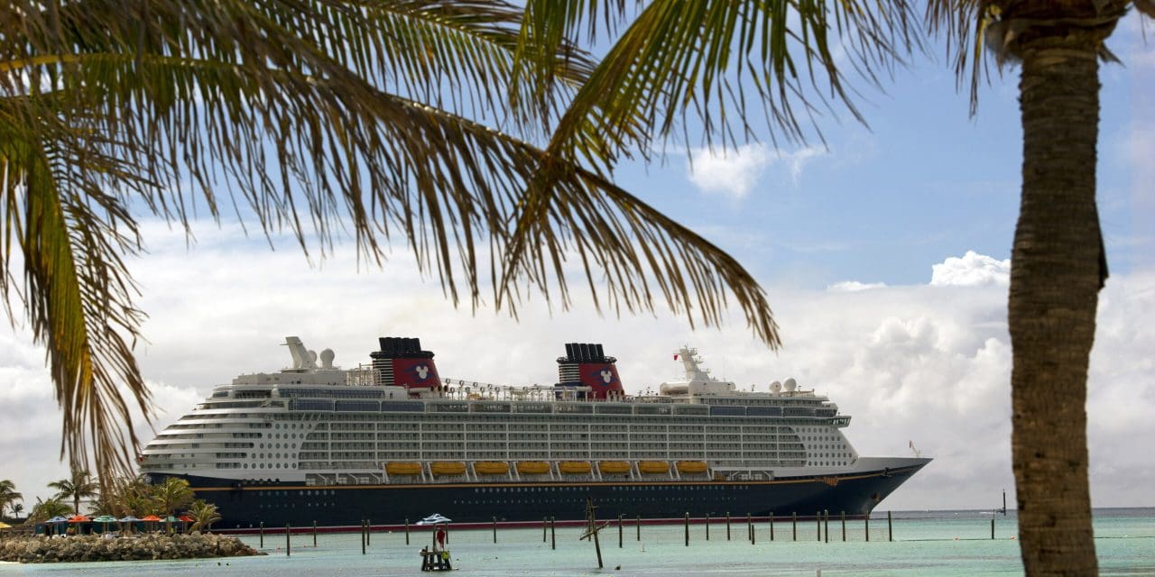 Disney Cruise Line comemora seus 25 anos e retorna a destinos tropicais