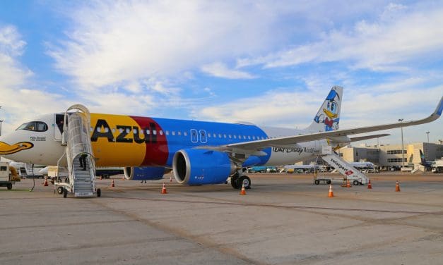 Azul lança avião inspirado em Pato Donald na Flórida