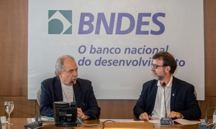 Embratur e BNDES se reúnem para fomentar turismo internacional no Brasil