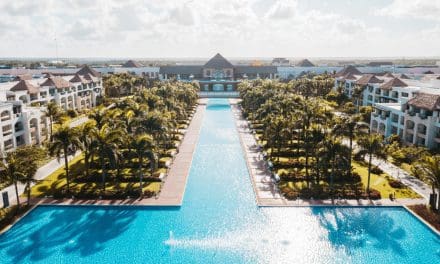 Hard Rock Hotel & Casino Punta Cana terá jantares especiais, shows musicais e festas nas piscinas neste fim de ano