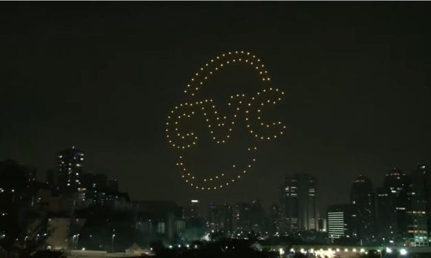 CVC celebra aniversário de 50 anos com show de drones em São Paulo