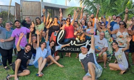 E-HTL promove famtour no Lup Beach Club (PE) com agentes de viagem