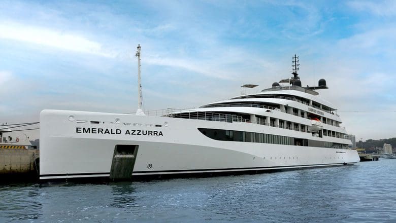 Emerald Cruises recebe primeiro navio oceânico