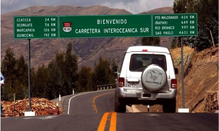 Peru reforça turismo de fronteira com rota de carro pelo Acre