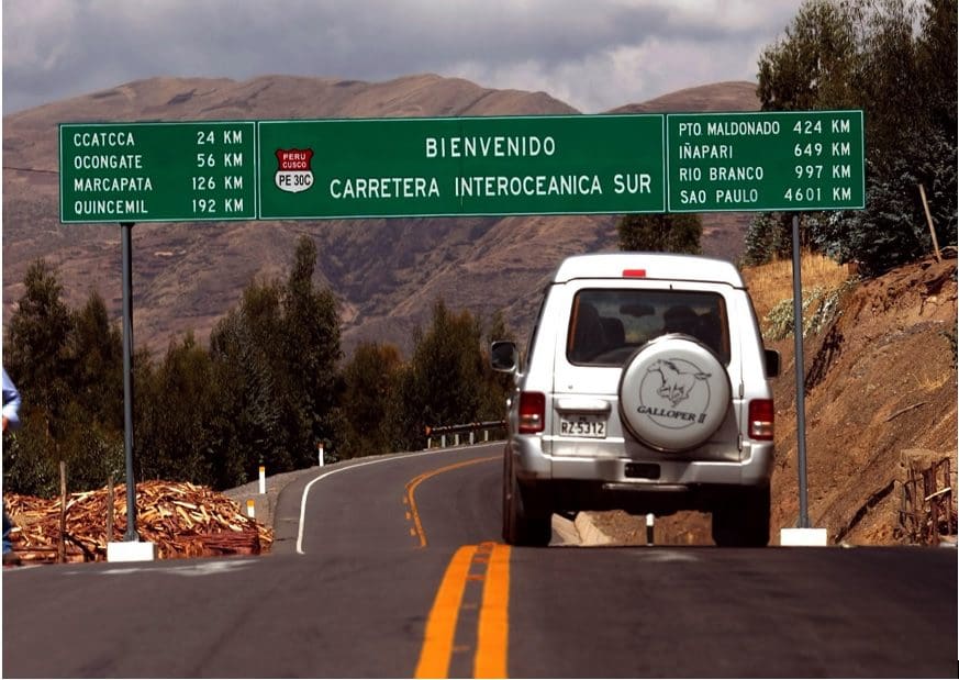 Peru reforça turismo de fronteira com rota de carro pelo Acre