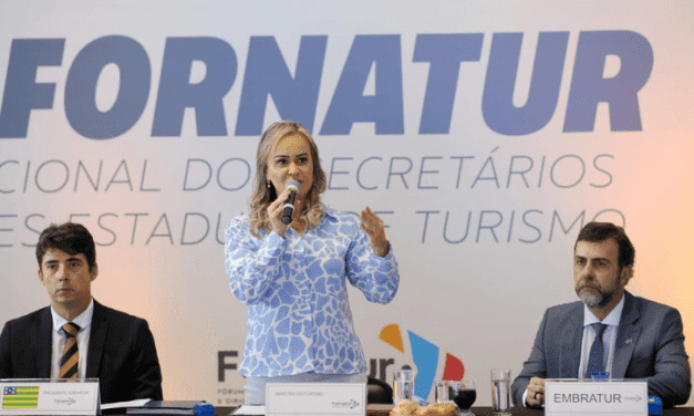 Ministra do Turismo participa da primeira reunião do ano do Fornatur