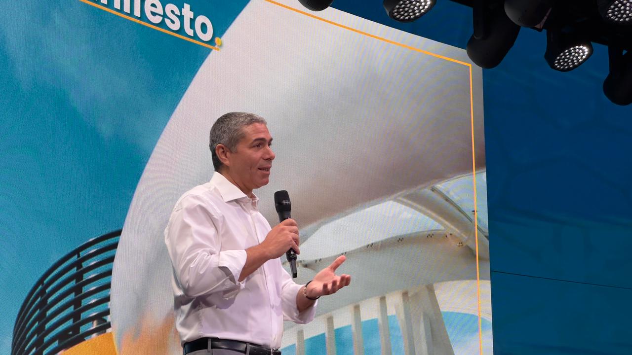 Carlos Coscione, diretor de Business Intelligence and Market Planning LATAM na Costa