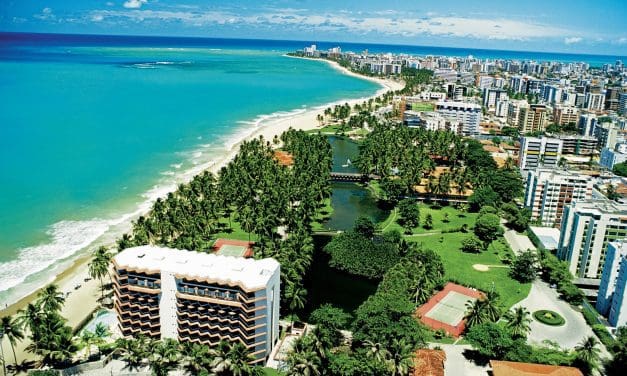 Maceió lidera ranking de destinos mais vendidos da CVC em 2022