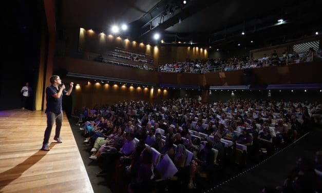 Imaginadora comemora 15 anos com apresentação de Fábio Porchat