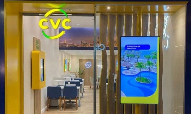 CVC abre loja modernizada em Brasília