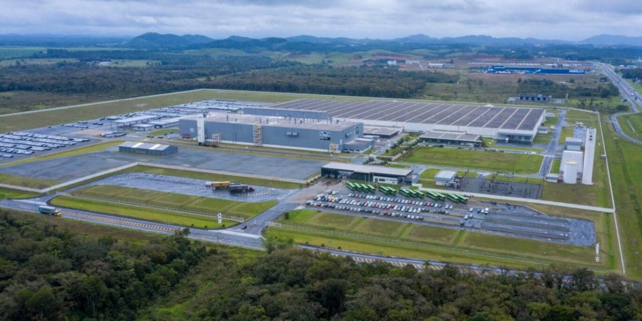 BMW Group e Serra Verde Express lançam programa de visita à fábrica da marca em SC