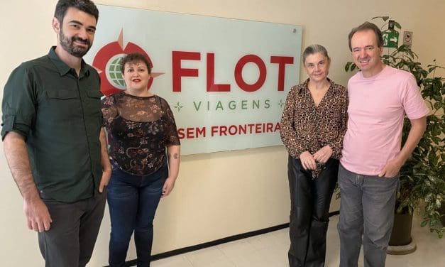 Simone Abreu é a nova supervisora de grupos da Flot Viagens