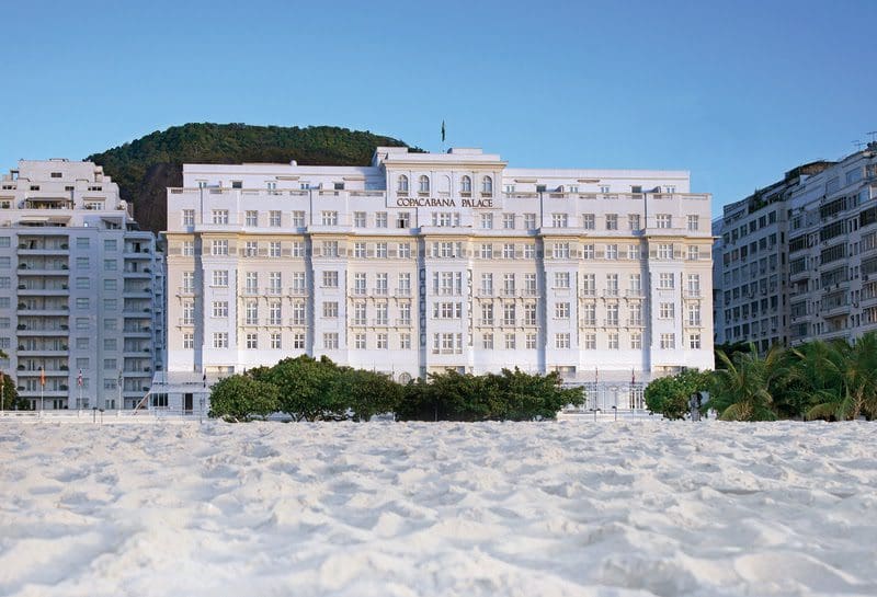 Copacabana Palace eterniza sua história em livro