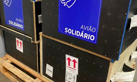 Avião Solidário Latam transporta macacas ameaçadas de extinção