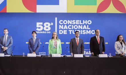 Reunião do Conselho Nacional de Turismo é realizada em Brasília