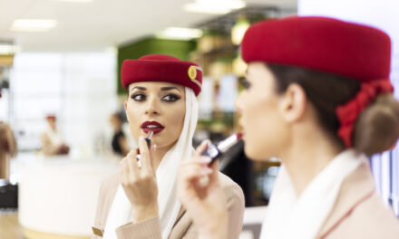 Emirates lança colaboração com Dior e Davines na sede em Dubai