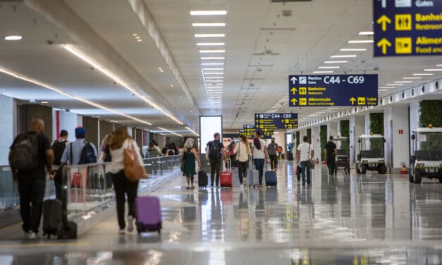 RIOgaleão espera 596 mil passageiros em julho