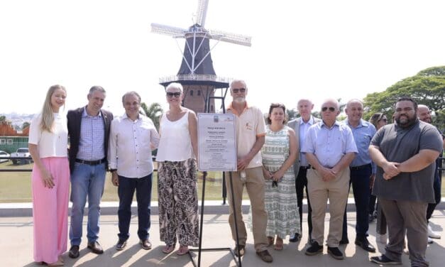 Turismo de SP inaugura obra em Holambra na tradicional feira de flores