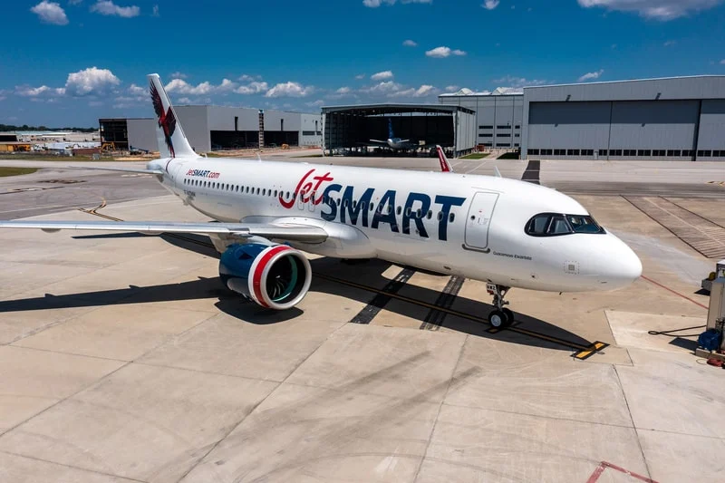 Jetsmart realiza voo inaugural entre Florianópolis e Buenos Aires