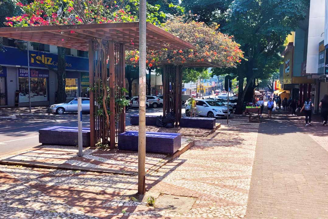 A Avenida Brasil é uma das principais vias da região central de Foz do Iguaçu. -Foto: Vacy ílvaro A Avenida Brasil é uma das principais vias da região central de Foz do Iguaçu. -Foto: Vacy Álvaro