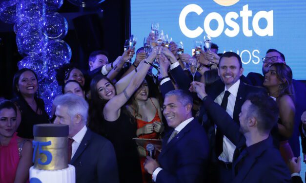 Costa Cruzeiros completa 75 anos com grande festa em São Paulo