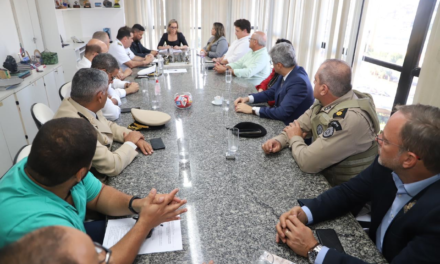 Bahia debate ações para temporada de cruzeiros com entidades