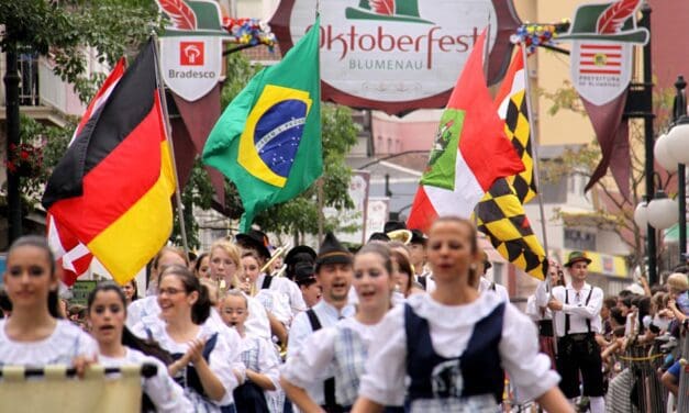 Oktoberfest Blumenau (SC) é suspensa pela segunda vez