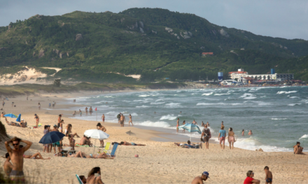 Turismo nacional cresce e acumula R$ 121 bi entre janeiro e agosto