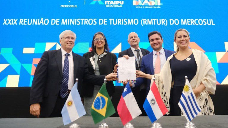 Ministros do Turismo do Mercosul assinam carta em prol do desenvolvimento sustentável