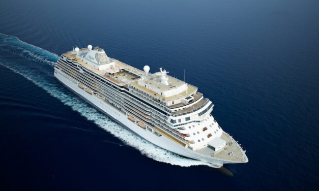 Regent recebe o Seven Seas Grandeur