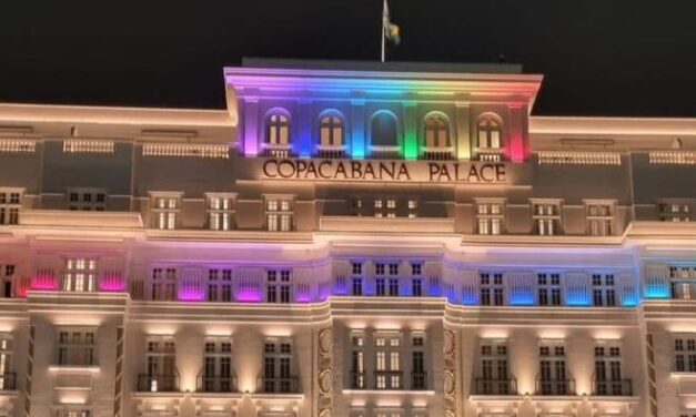 Copacabana Palace celebra Orgulho LGBTQIA+