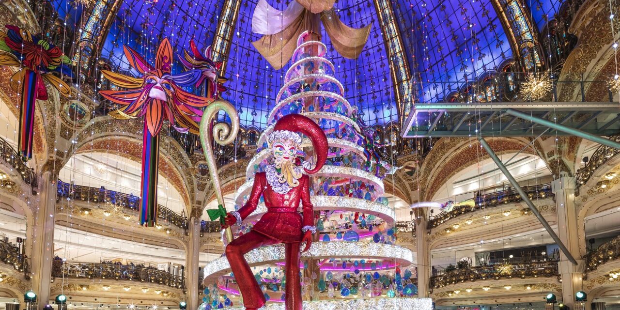 Em Paris, Galeria Lafayette inaugura a decoração natalina