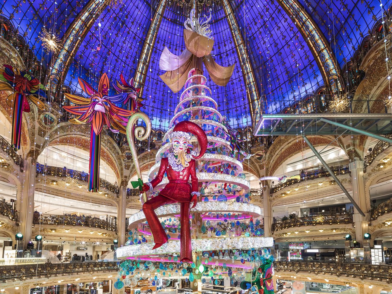 Em Paris, Galeria Lafayette inaugura a decoração natalina