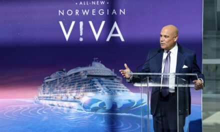 NCL batiza Norwegian Viva em Miami