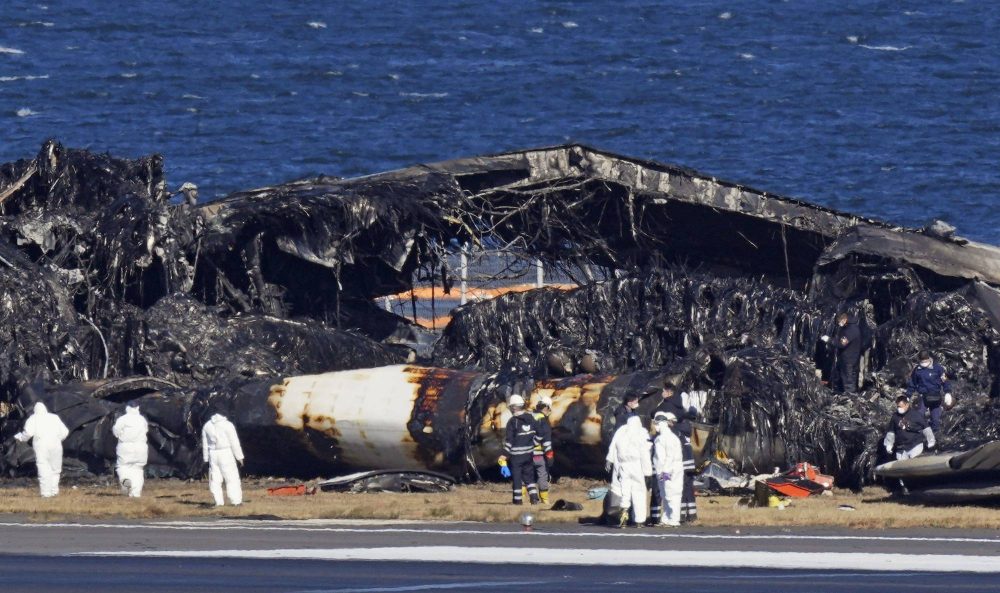 Japão: avião da guarda costeira não tinha permissão para decolar