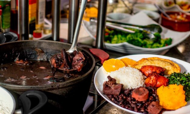 Windsor Hotéis promove Feijoada Carnavalesca