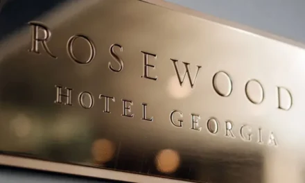 Rosewood Hotel Georgia é fechado e deve reabrir em abril