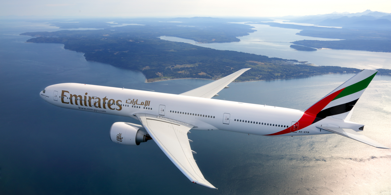 Emirates comemora sucesso de manuseio de bagagens no inverno mais movimentado