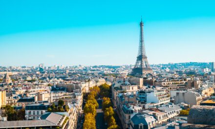 Cinco destinos para turistar em Paris