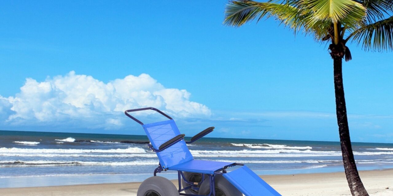 Cadeira anfíbia é novidade do Jardim Atlântico Beach Resort