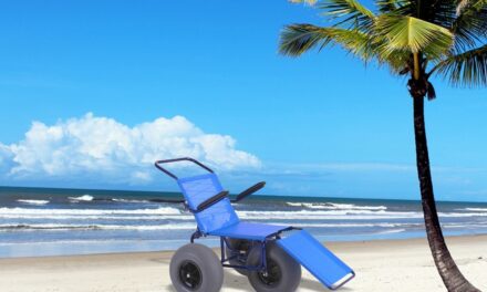 Cadeira anfíbia é novidade do Jardim Atlântico Beach Resort