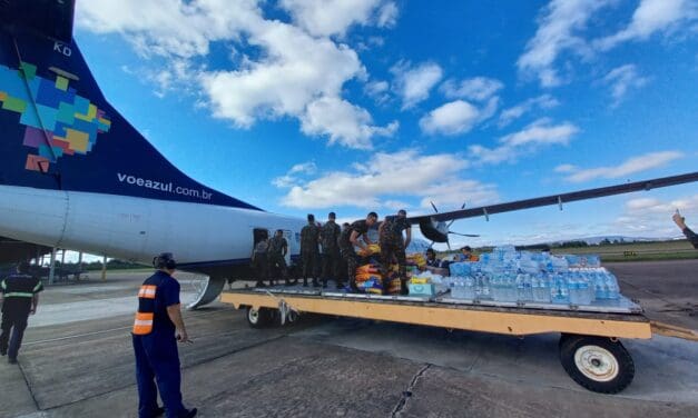 Azul supera 2,7 toneladas de doações para o Rio Grande do Sul