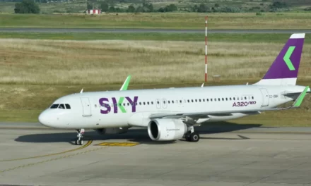 Sky Airline cria Plano de Proteção aos clientes após fechamento do aeroporto de Porto Alegre