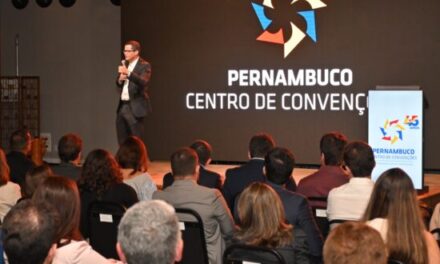 Trade de Pernambuco celebra os 45 anos do Centro de Convenções