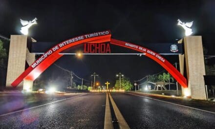 Uchoa inaugura obras e impulsiona Turismo com investimentos do Dadetur